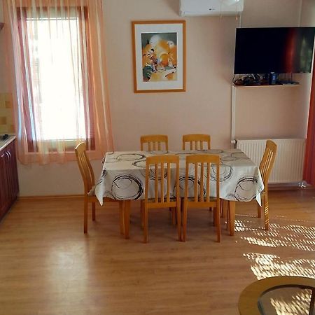 Jenny Apartman Шиофок Экстерьер фото